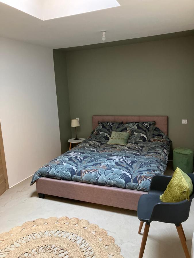 Chambre Avec Petit-Dejeuner En Provence Luberon La Tour-dʼAigues Exterior foto